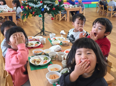 事業内容 アウトドア事業部 アグリ事業部 IT/WEB事業部